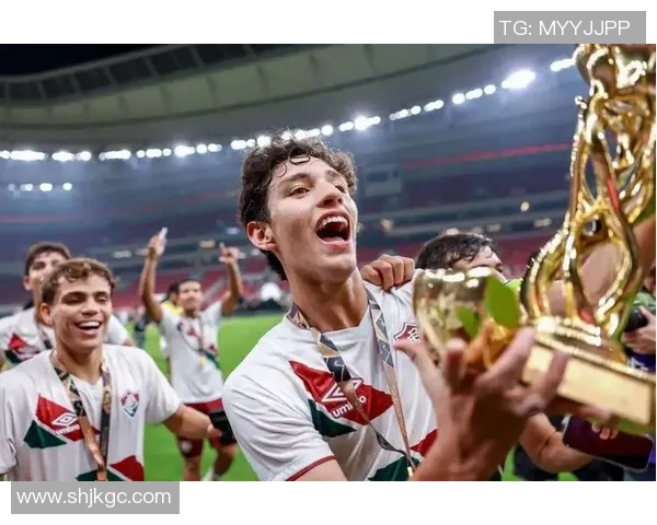 花式足球炫技进球球星用创造力点燃绿茵赛场魅力风暴