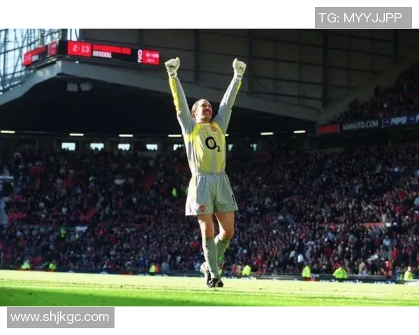 足球闪电球星：速如闪电的运动天赋与赛场传奇之路